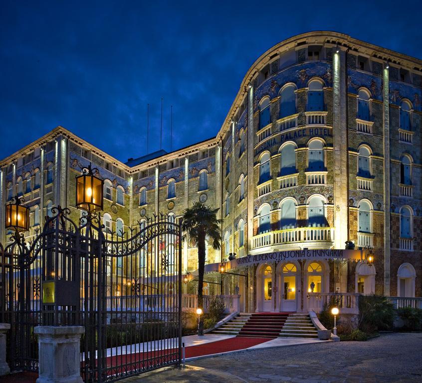 Hotel Ausonia Hungaria Wellness & Lifestyle Venezia Lido Esterno foto